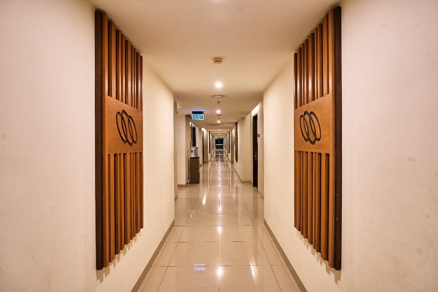 Grand Orchid Hotel Yogyakarta Maguwo Екстер'єр фото