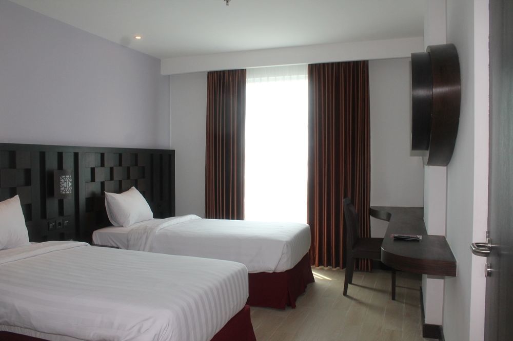 Grand Orchid Hotel Yogyakarta Maguwo Екстер'єр фото