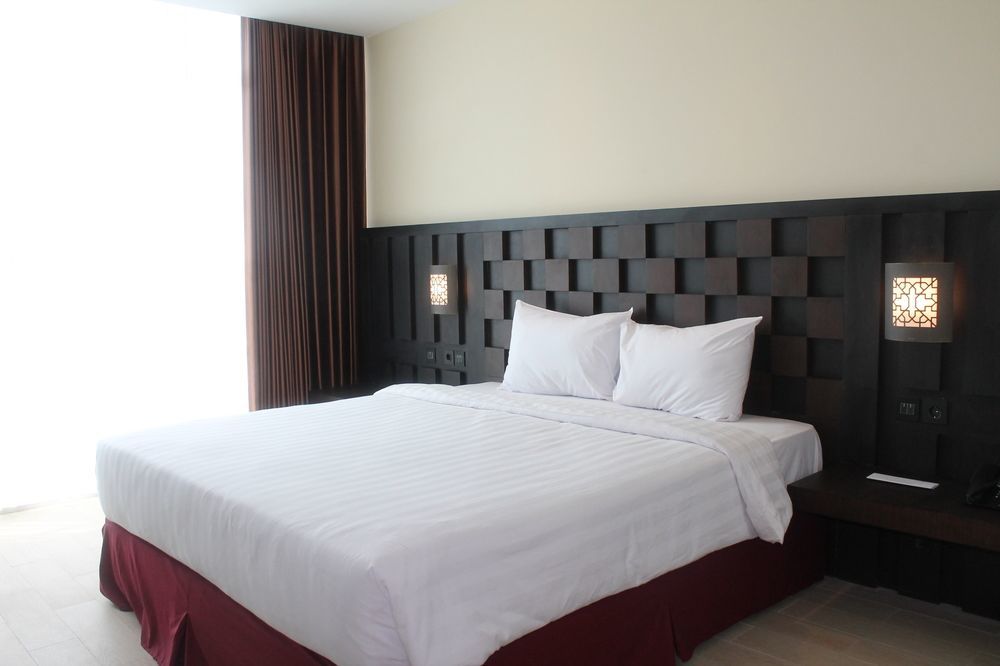 Grand Orchid Hotel Yogyakarta Maguwo Екстер'єр фото