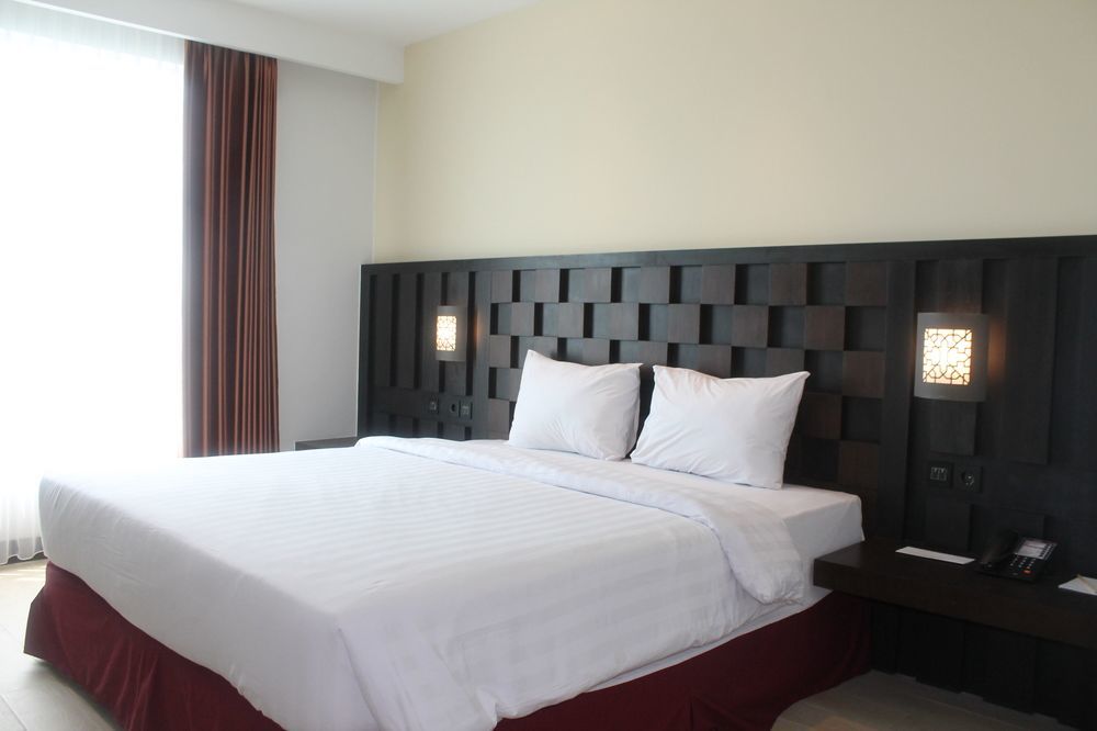 Grand Orchid Hotel Yogyakarta Maguwo Екстер'єр фото