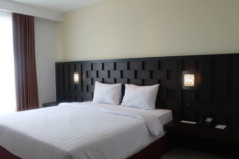 Grand Orchid Hotel Yogyakarta Maguwo Екстер'єр фото